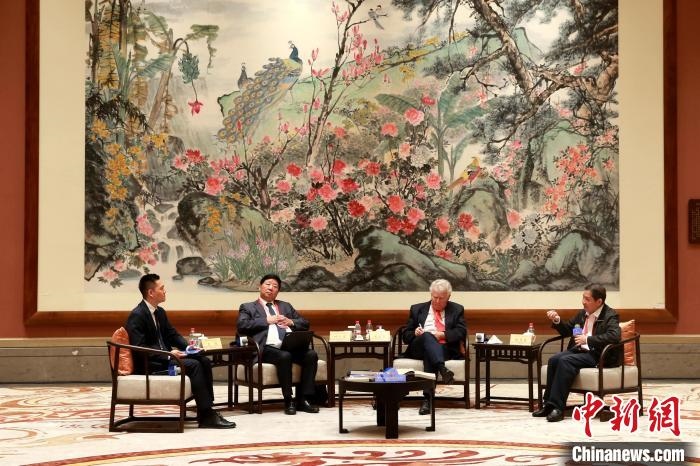 9月27日，尼山世界文明論壇在曲阜舉行，圖為該論壇的“高端訪談”活動。　梁犇 攝