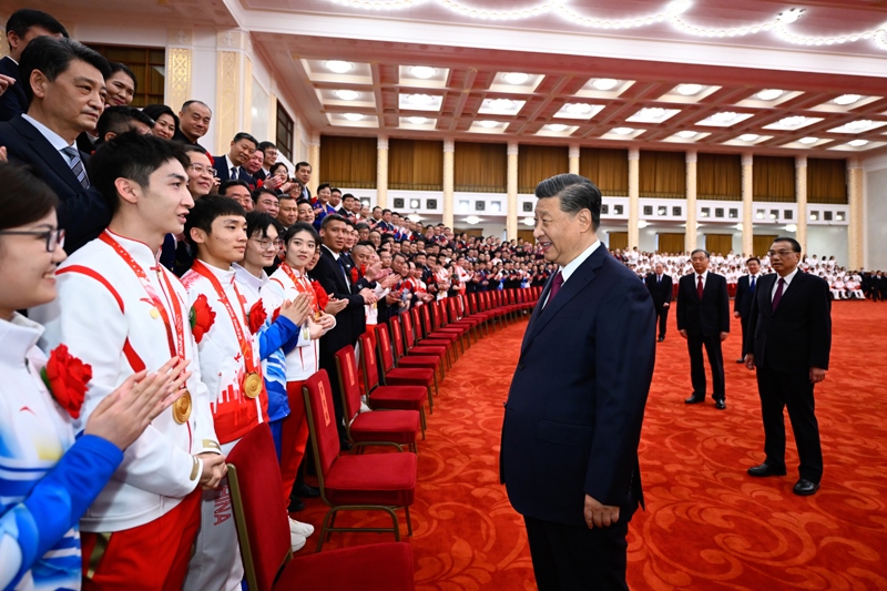 2022年4月8日，習近平總書記會見北京冬奧會、冬殘奧會突出貢獻集體代表、突出貢獻個人和中國體育代表團成員。