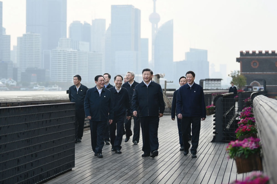 2019年11月2日，習(xí)近平在上海市楊浦區(qū)濱江公共空間楊樹(shù)浦水廠濱江段考察。