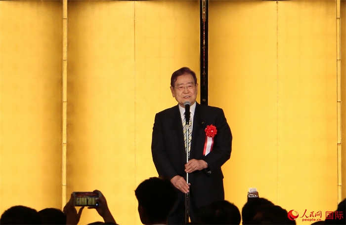 日中協(xié)會會長野田毅致祝酒辭。人民網(wǎng) 許可攝