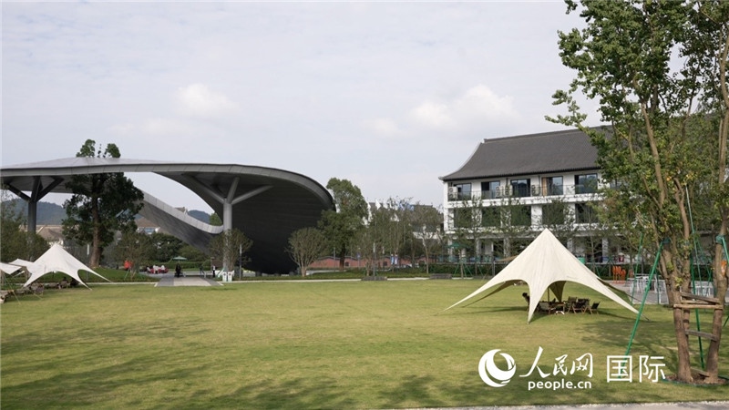 安吉露營地。人民網(wǎng) 彭昱凱攝