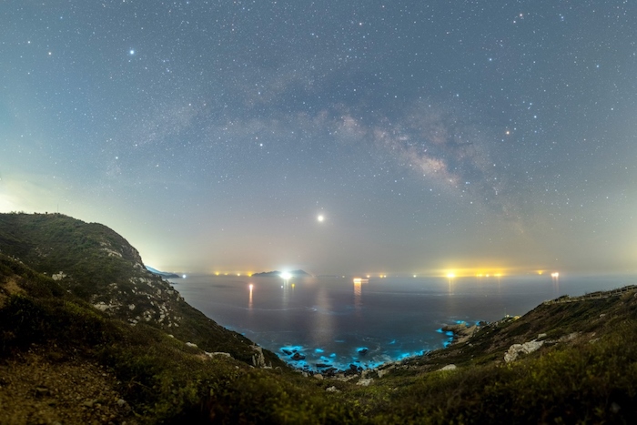 西涌國際暗夜社區(qū)夜間美景。深圳市天文臺供圖