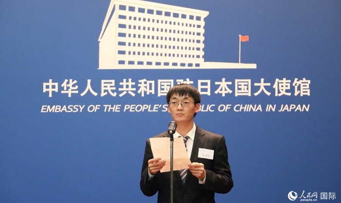 獲獎學生代表、大阪大學博士生劉亞飛發(fā)表感言。人民網(wǎng) 許可攝