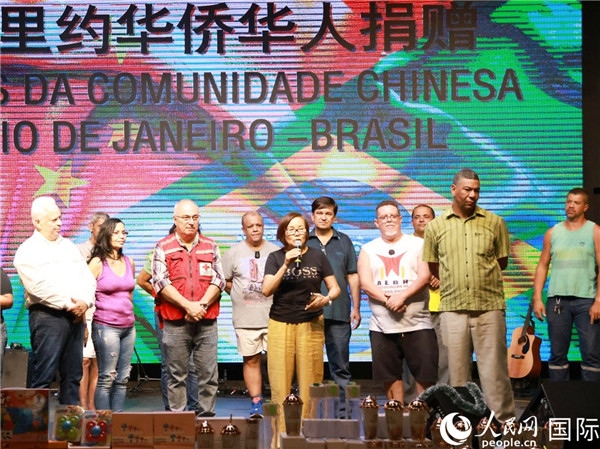 捐贈活動中方發(fā)起人之一的孫特英女士在捐贈活動中致辭。人民網(wǎng)記者 陳海琪攝
