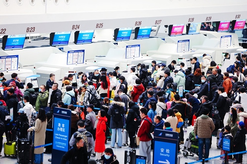 2024年春運首日，大興機場預(yù)計保障進出港旅客13.59萬人次。大興機場供圖