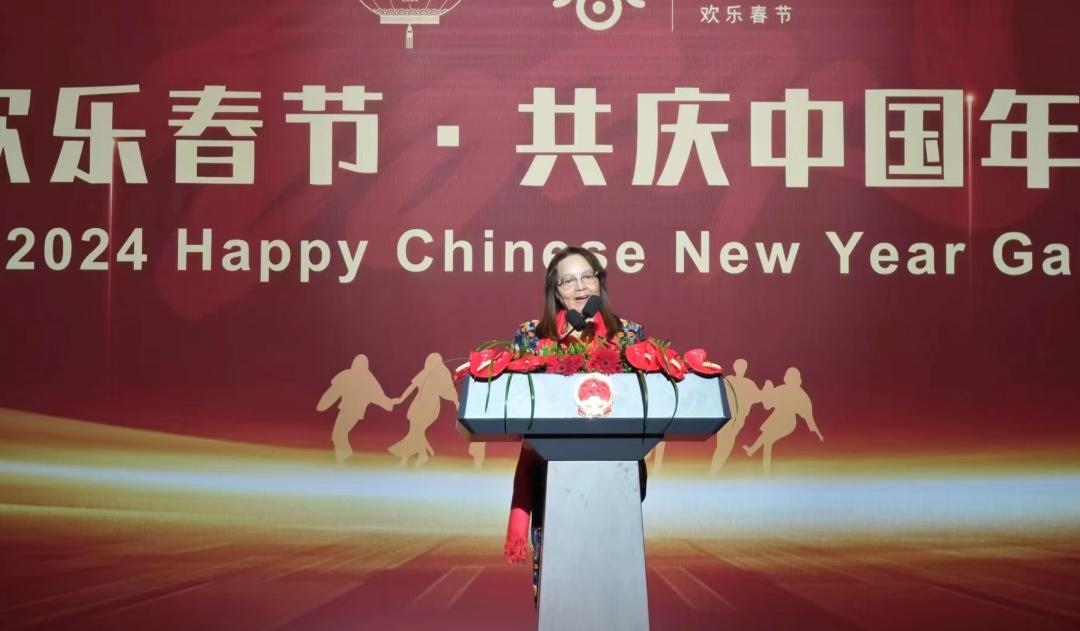南非旅游部長(zhǎng)德利萊女士致辭。中國(guó)駐南非大使館供圖