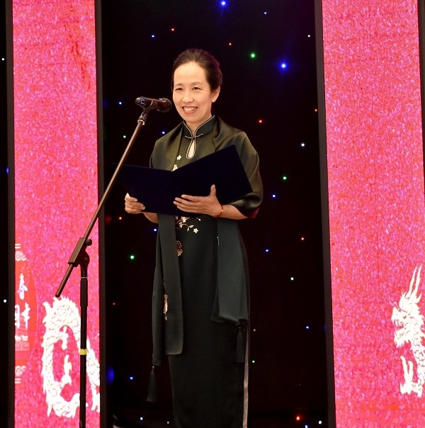 中國(guó)駐阿拉木圖總領(lǐng)事蔣薇致辭。中國(guó)駐阿拉木圖總領(lǐng)館供圖