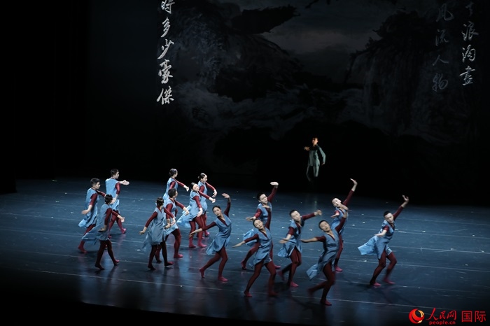 《詩(shī)憶東坡》美國(guó)巡演將持續(xù)2周，在華盛頓、紐約進(jìn)行共計(jì)8場(chǎng)演出。人民網(wǎng)記者 李志偉攝