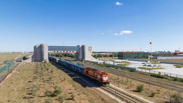 全國鐵路實行新的貨物列車運行圖。國鐵集團供圖
