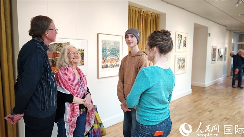 參加講座活動的瑞典聽眾。人民網(wǎng)記者殷淼攝