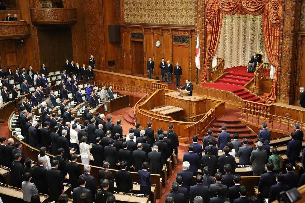 這是1月26日在日本東京拍攝的日本第213屆國會開幕式現(xiàn)場。新華社記者姜俏梅攝
