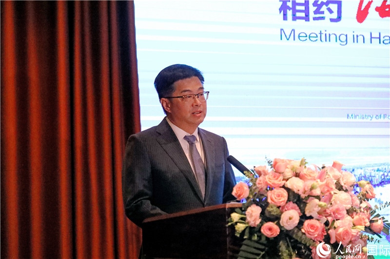 海南省人民政府副省長(zhǎng)陳懷宇在宣介會(huì)上致辭。人民網(wǎng)記者趙益普攝