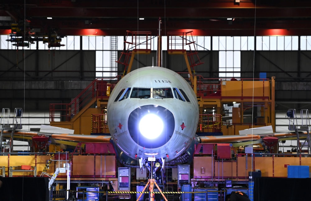 2022年11月9日，在空客天津總裝線，其首架空客A321飛機(jī)上線開始總裝。新華社記者 趙子碩 攝