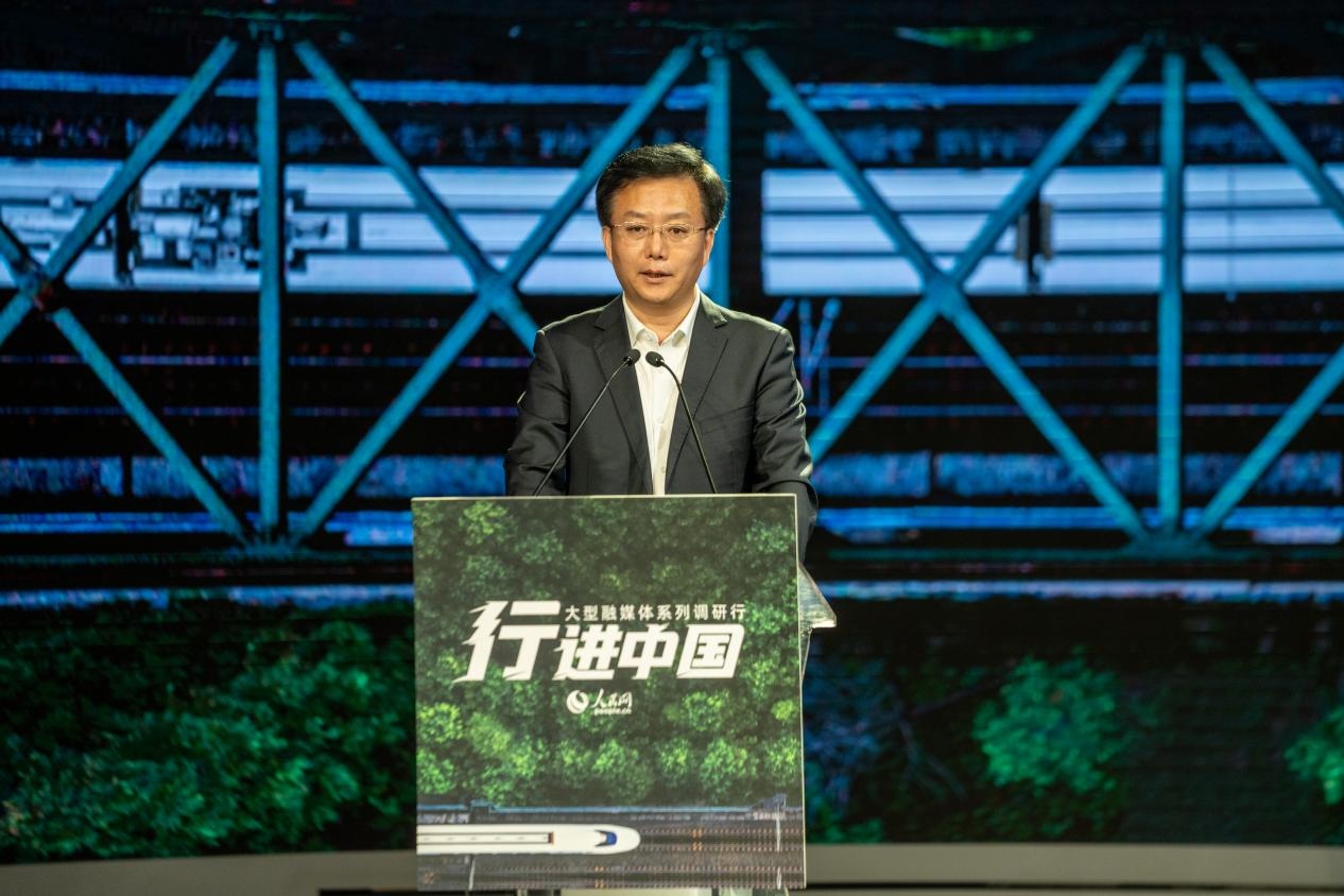 生態(tài)環(huán)境部宣傳教育司司長(zhǎng)、新聞發(fā)言人裴曉菲致辭。人民網(wǎng)記者 許崢攝
