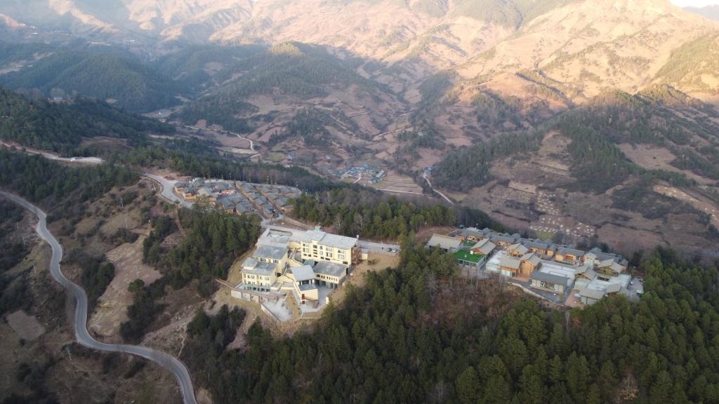 三河村全景（無(wú)人機(jī)照片）。新華社記者 尹恒 攝