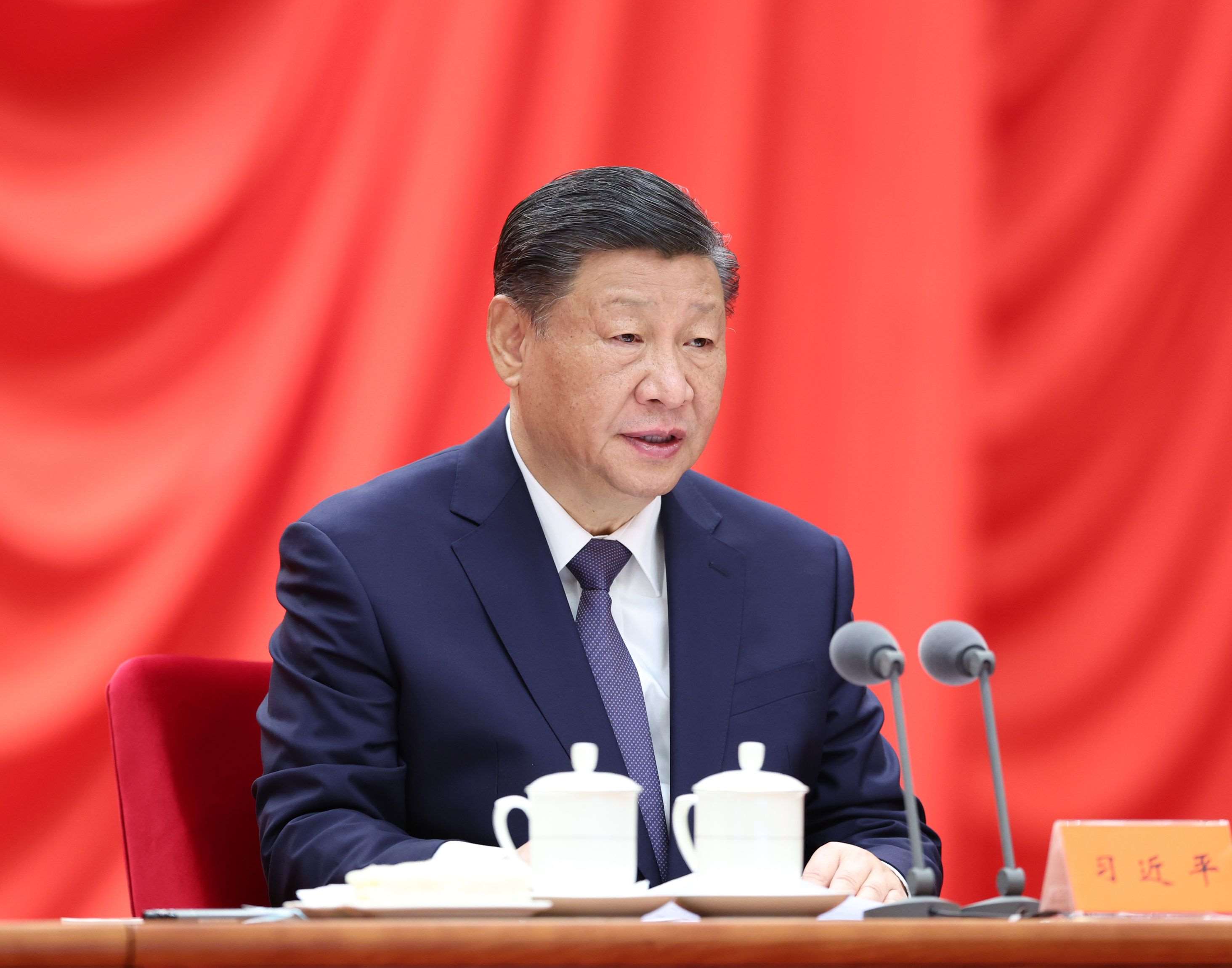 △ 2024年1月8日，習(xí)近平總書記在中國(guó)共產(chǎn)黨第二十屆中央紀(jì)律檢查委員會(huì)第三次全體會(huì)議上發(fā)表重要講話。