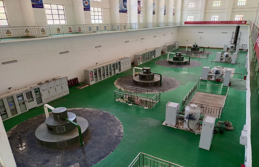  剛果（金）布桑加水電站四臺發(fā)電機組。中鐵資源集團供圖