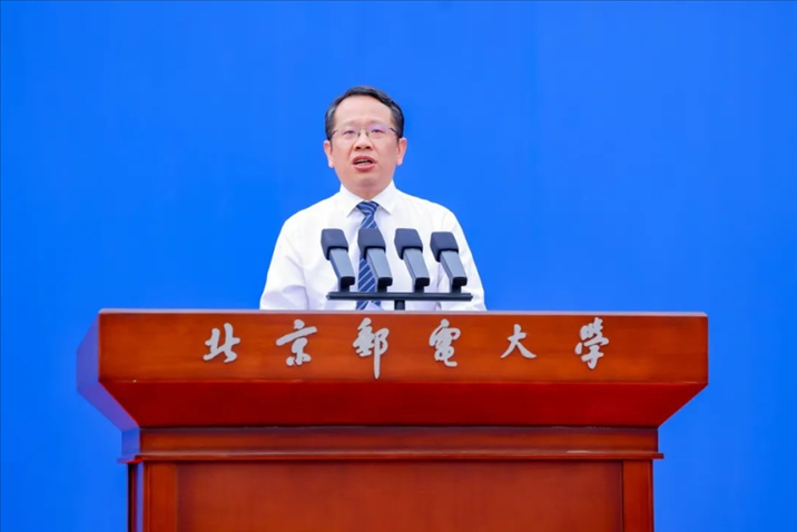 北京郵電大學(xué)校長(zhǎng)徐坤發(fā)表講話(huà)。校方供圖