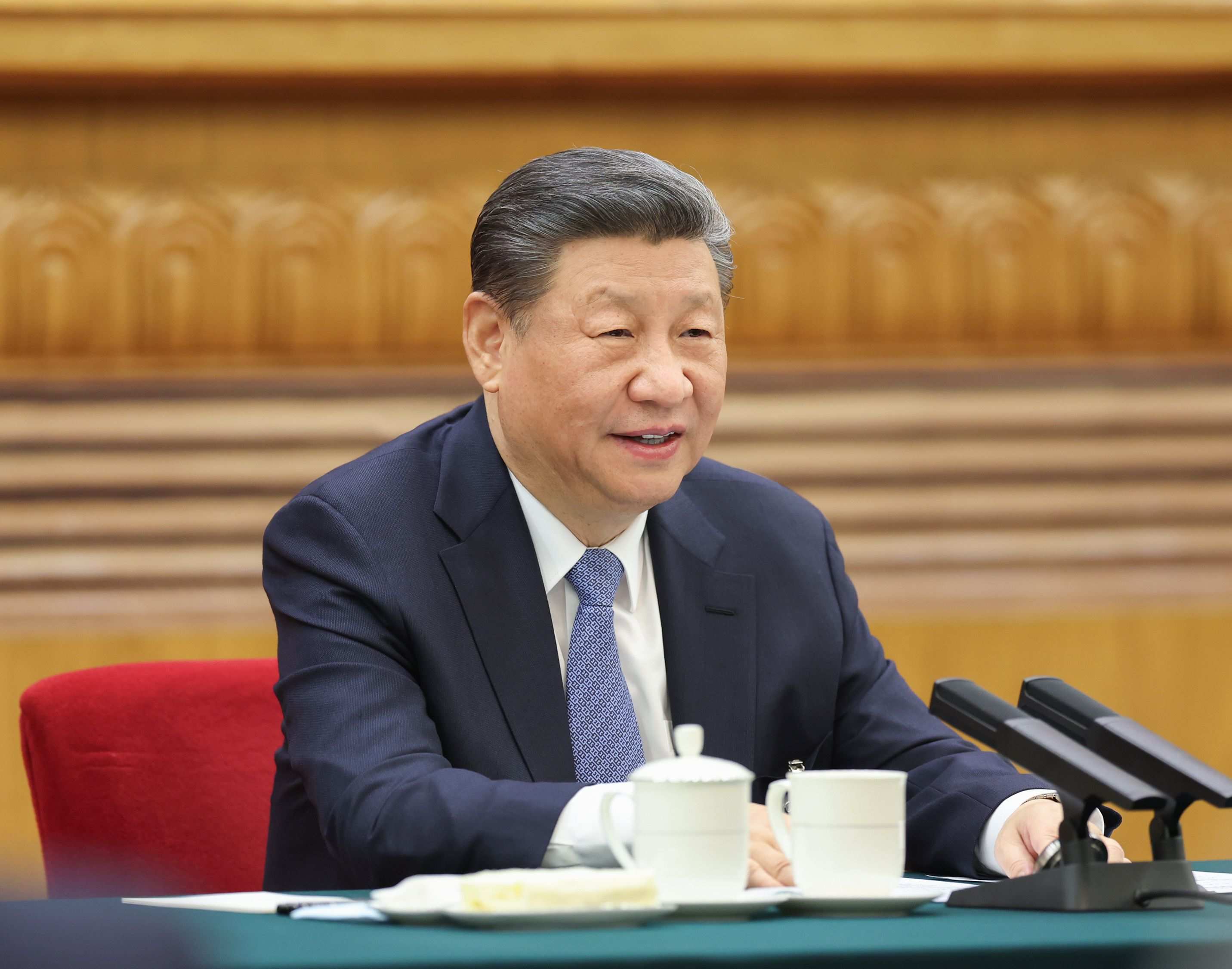 △ 2024年3月5日，中共中央總書記、國家主席、中央軍委主席習(xí)近平參加他所在的十四屆全國人大二次會議江蘇代表團審議。