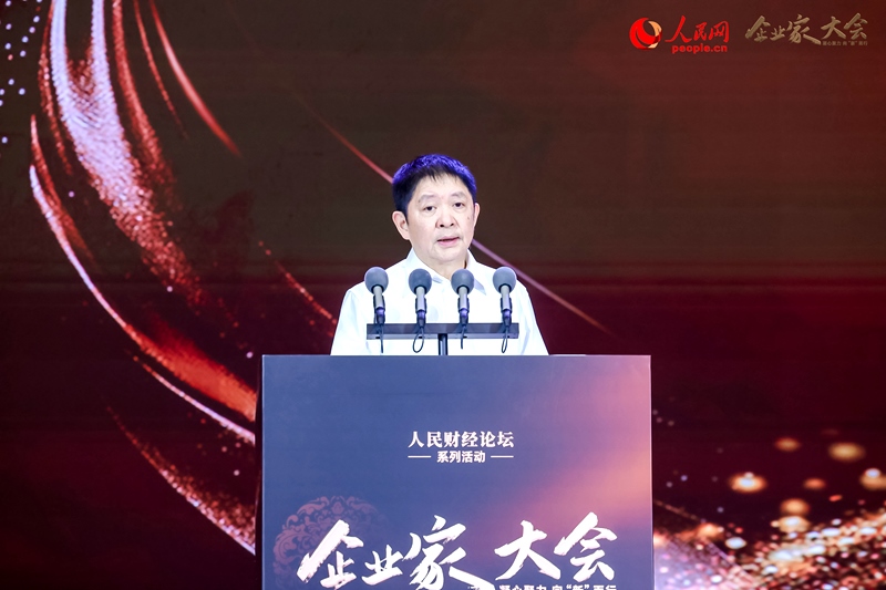 冠達(dá)控股集團(tuán)董事局主席彭建虎。人民網(wǎng)記者 孫博洋攝