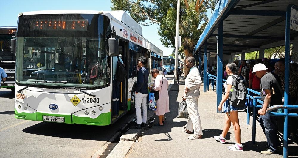 △南非開普敦街頭的中國品牌電動(dòng)公交車