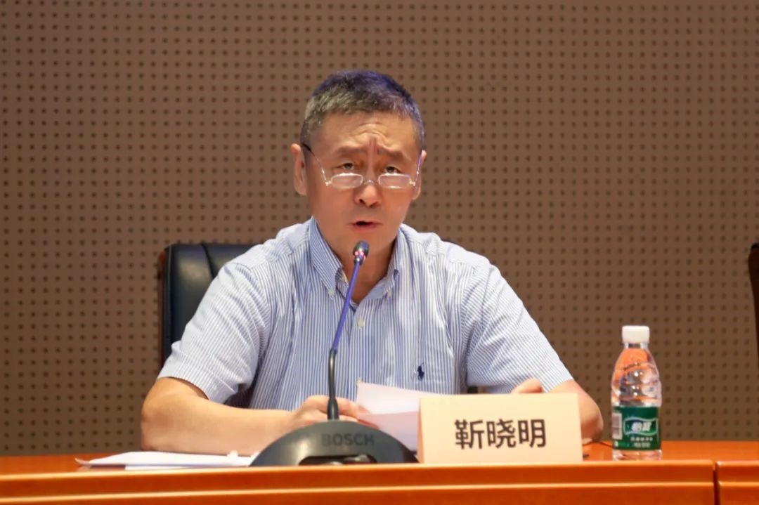 科技外交專家委員會主任委員、科技部國際合作司原司長靳曉明致辭。主辦方供圖