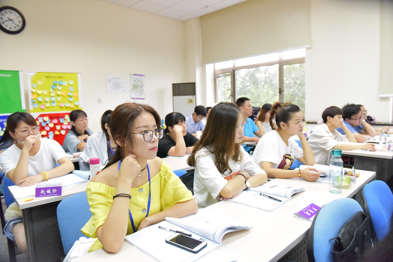 2018年8月，浦江縣實驗小學(xué)教育集團、浦陽二小教育集團組織骨干教師到清華大學(xué)研學(xué)（資料圖片）