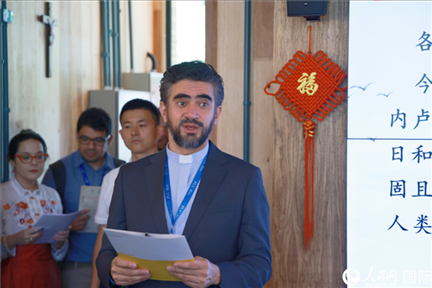 里約天主教大學(xué)校長安德森·佩德羅索在活動現(xiàn)場致辭。人民網(wǎng)記者 陳海琪攝