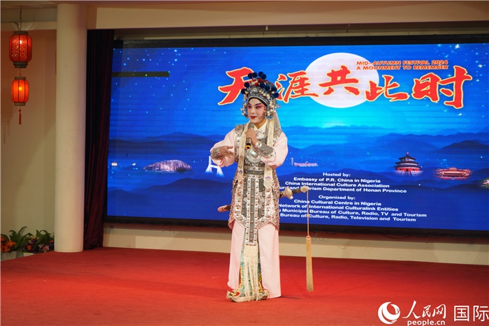 曲劇表演。人民網(wǎng)記者 姜宣攝