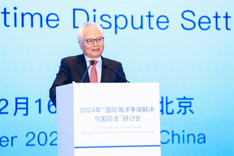 華陽(yáng)海洋研究中心理事長(zhǎng)、中國(guó)南海研究院學(xué)術(shù)委員會(huì)主席吳士存在開(kāi)幕式致歡迎辭。華陽(yáng)海洋研究中心供圖