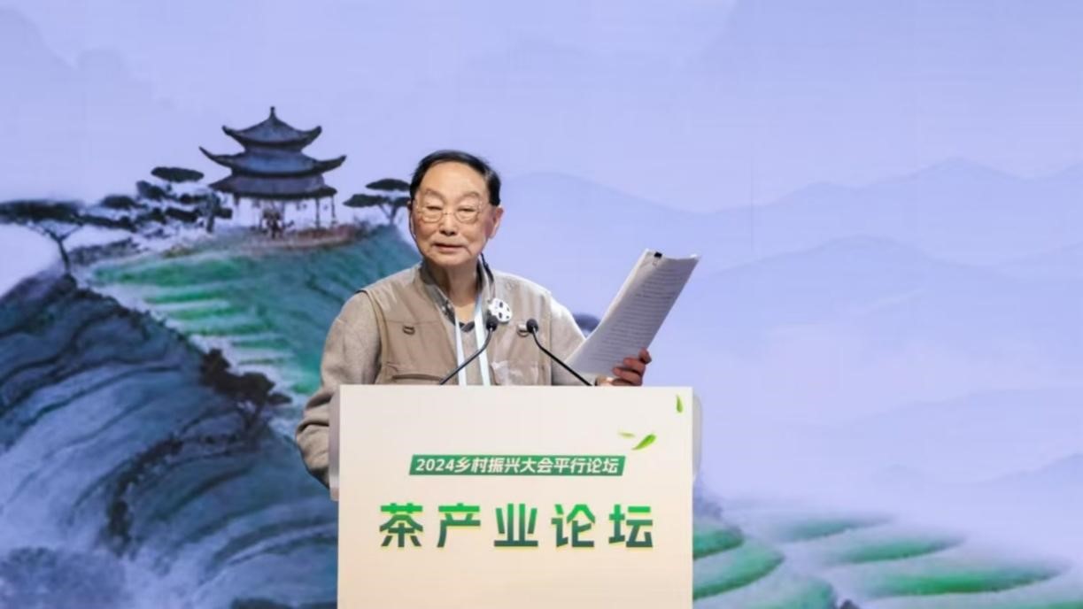 全國農(nóng)業(yè)科技創(chuàng)業(yè)創(chuàng)新聯(lián)盟主席，原國務院參事、國務院扶貧辦主任、農(nóng)業(yè)部副部長劉堅發(fā)言