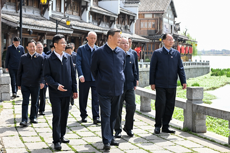 2024年3月19日，習(xí)近平總書記在湖南常德河街考察。