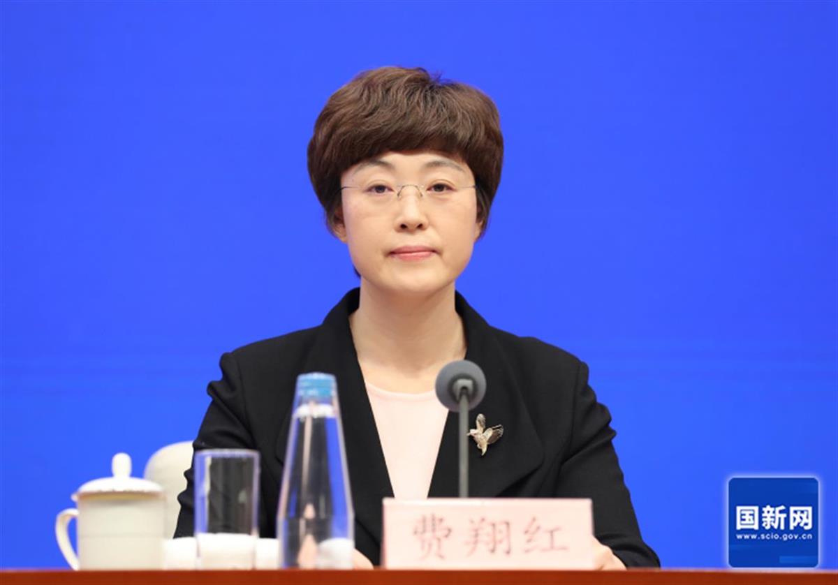 司法部新聞發(fā)言人、法治宣傳中心主任費(fèi)翔紅。圖片來(lái)源：國(guó)新網(wǎng)
