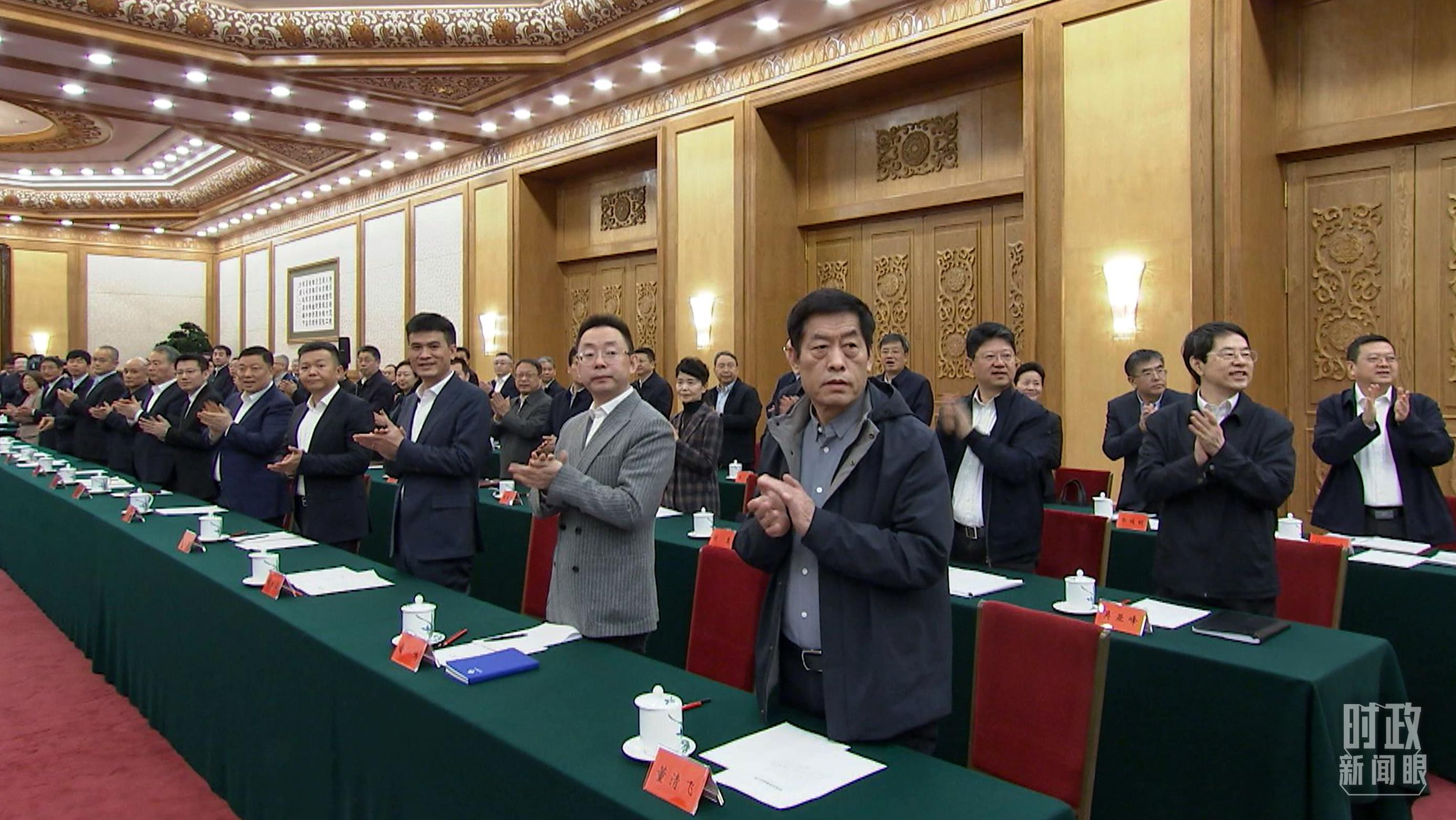 △2月17日，民營企業(yè)座談會現(xiàn)場。
