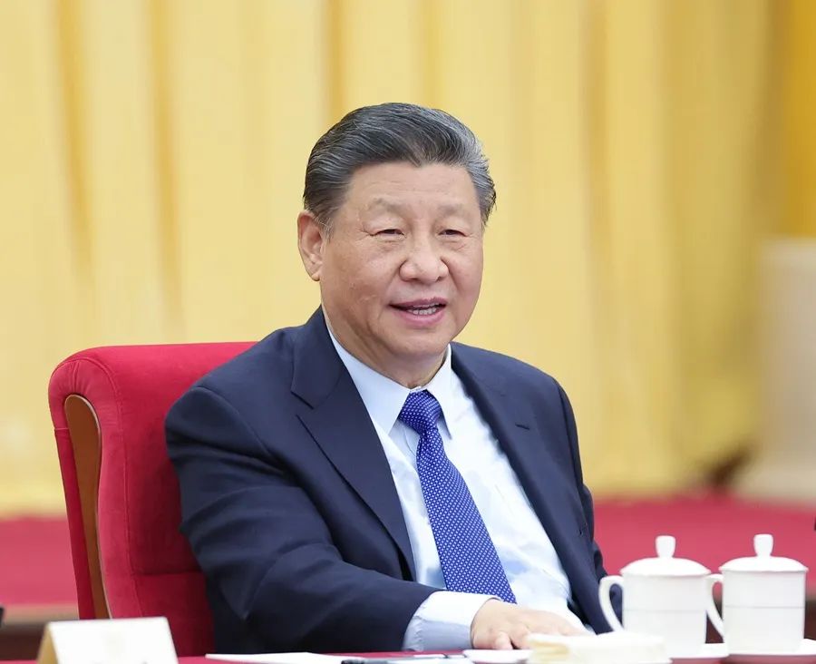 2024年3月6日，習近平看望參加全國政協(xié)十四屆二次會議的民革、科技界、環(huán)境資源界委員，并參加聯(lián)組會，聽取意見和建議。新華社發(fā)（盛佳鵬攝）
