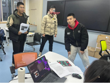 智能無人系統(tǒng)“做中悟”高階項(xiàng)目式課程。校方供圖