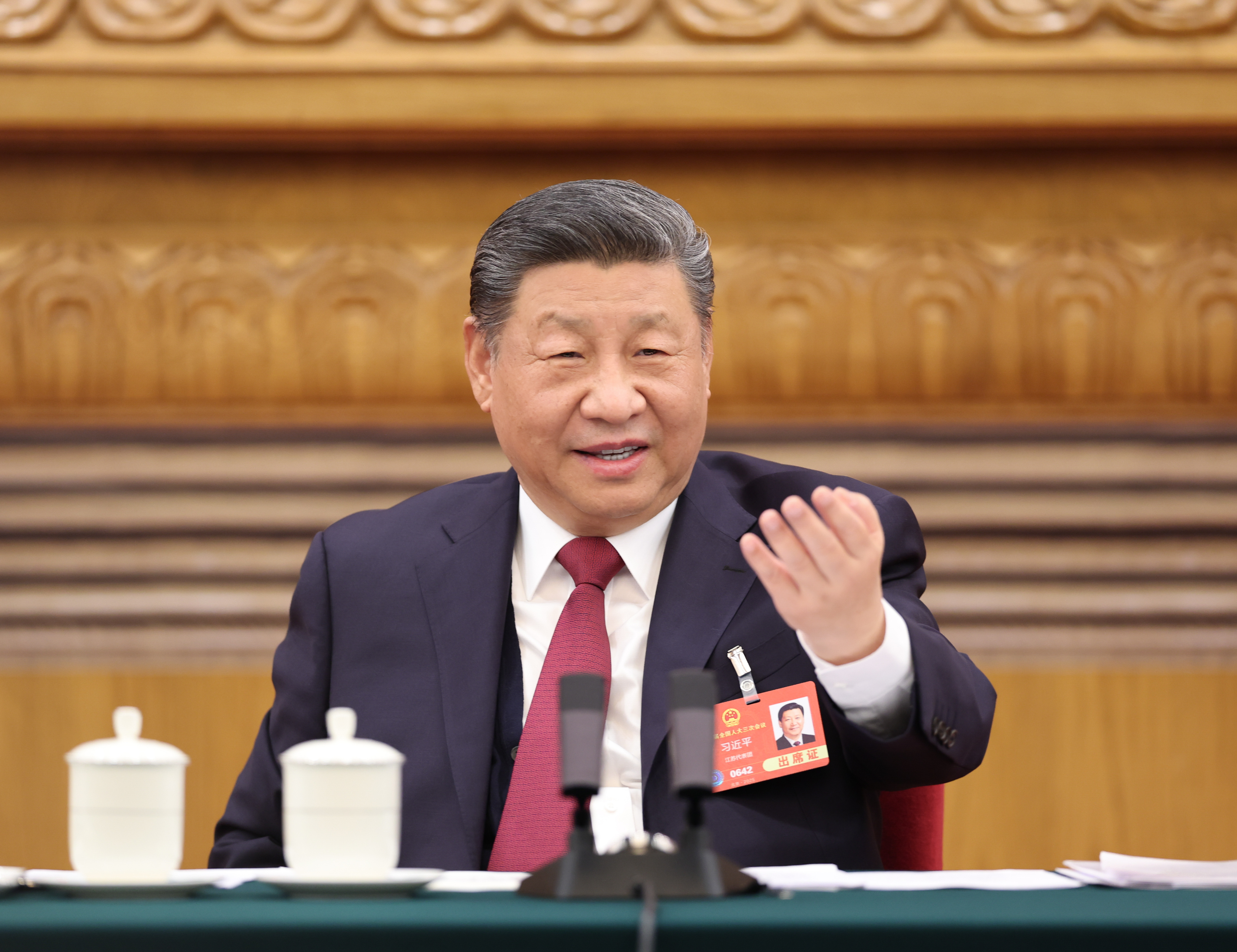 △3月5日下午，中共中央總書記、國(guó)家主席、中央軍委主席習(xí)近平參加他所在的十四屆全國(guó)人大三次會(huì)議江蘇代表團(tuán)審議。