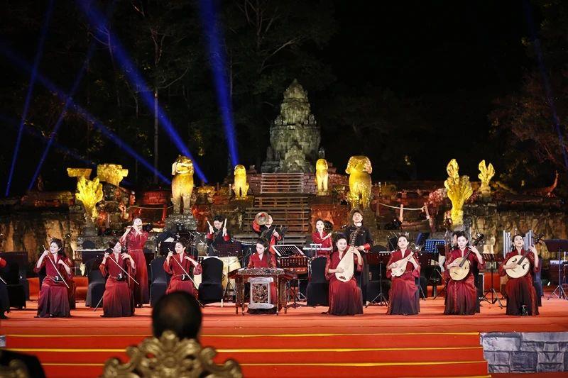 2024年1月13日，在柬埔寨暹粒舉行的“中柬人文交流年”啟動(dòng)儀式。