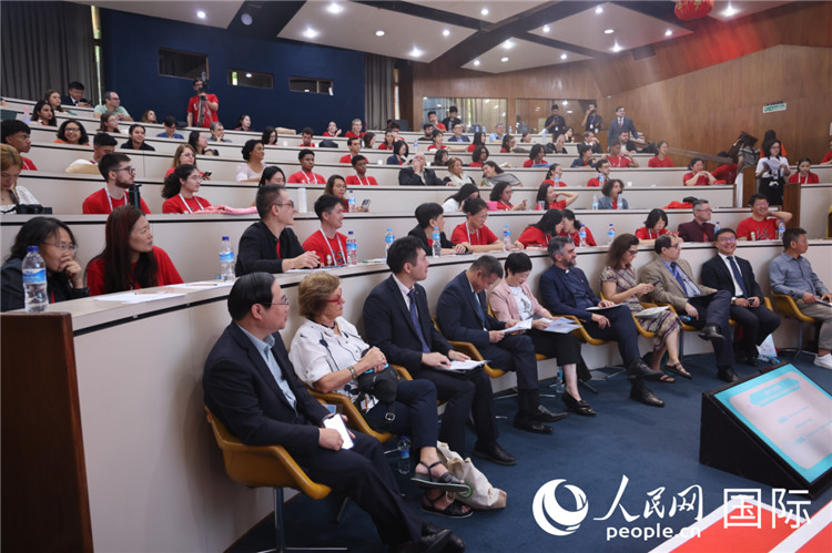 2025年“漢語橋”巴西賽區(qū)決賽現(xiàn)場。人民網記者 時元皓攝